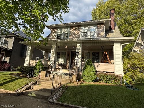 326 N 13th St, Coshocton, OH, 43812-1319 | Card Image