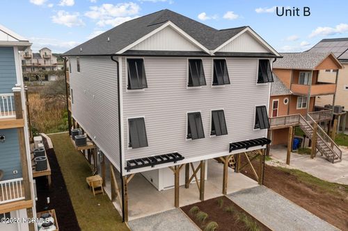 b-415 N New River Dr, Surf City, NC, 28445-6607 | Card Image