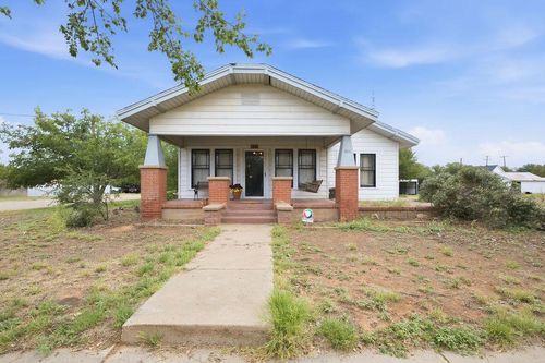 604 E 13th St, Colorado City, TX, 79512-4910 | Card Image