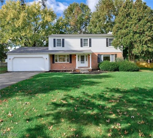 462 Gresham Dr, Fairlawn, OH, 44333-3172 | Card Image
