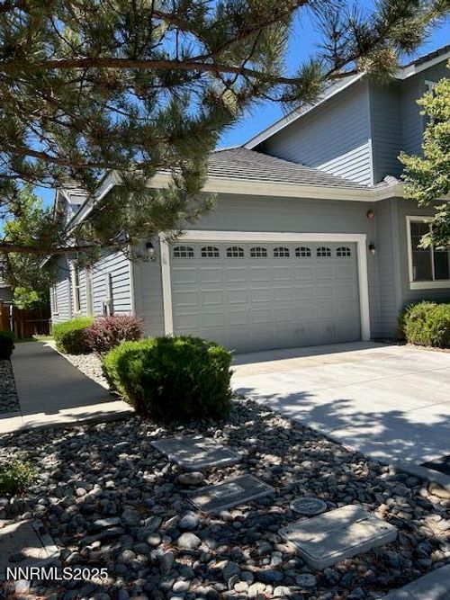 6652 Aston Cir, Sparks, NV, 89436-6435 | Card Image