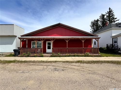 205-207 Main St S, Lintlaw, SK, S0A2H0 | Card Image