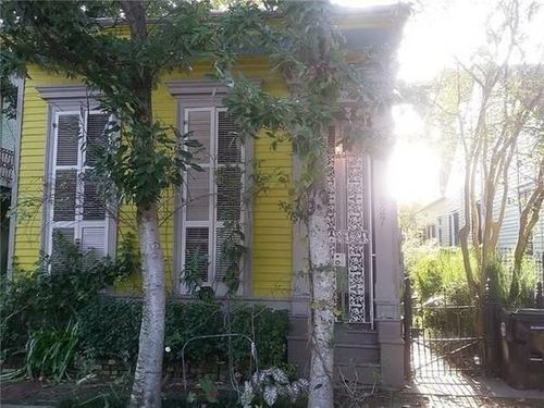 upper-827 Louisa Street Wharf, New Orleans, LA, 70117 | Card Image