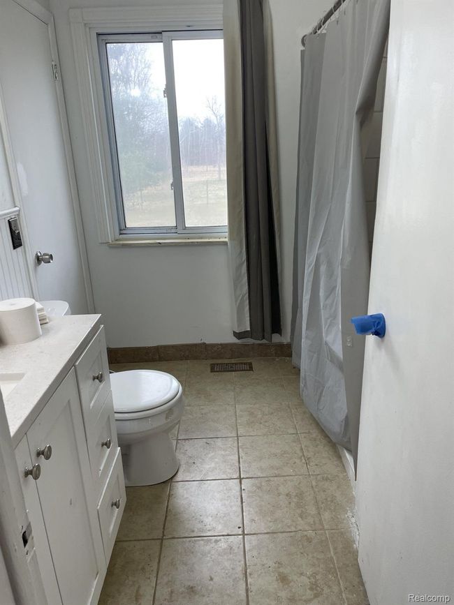 237 W Castle Rd, House other with 4 bedrooms, 2 bathrooms and null parking in Fostoria MI | Image 10