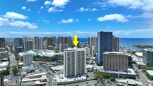 apt-1110-1655 Makaloa St, Honolulu, HI, 96814-3916 | Card Image