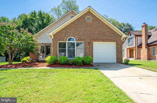 9217 Hobart St, SPRINGDALE, MD, 20774-5415 | Card Image