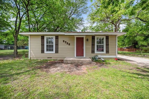 2732 W Collin St, Corsicana, TX, 75110-3932 | Card Image