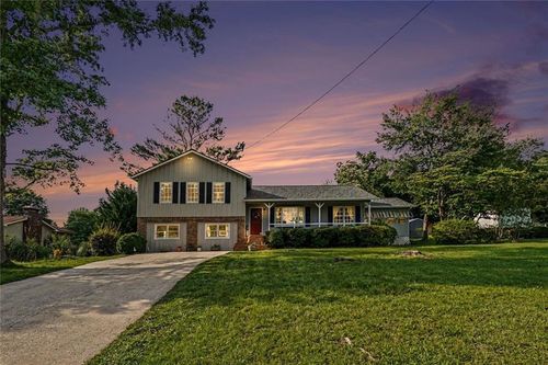 1117 Malibu Dr, Marietta, GA, 30066-2839 | Card Image