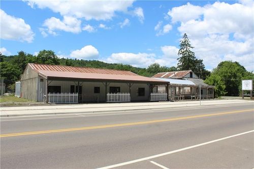 251 S Catherine St, Montour Falls, NY, 14865-9515 | Card Image