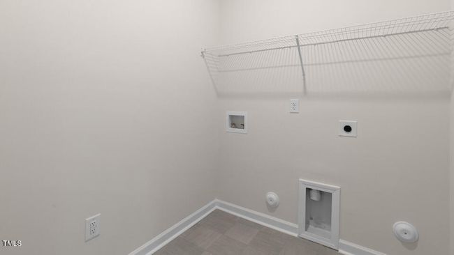Laundry Room | Image 24