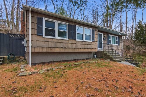 14 Narcissus Rd, Rocky Point, NY, 11778-9287 | Card Image