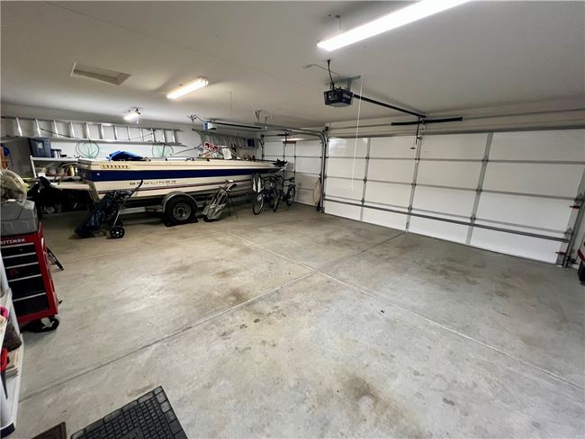 Garage | Image 36