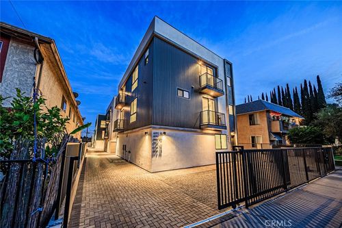 9064 La Prada St, Los Angeles, CA, 90042 | Card Image