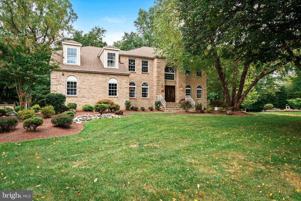 Arnold Ln, Robbinsville, NJ 08691