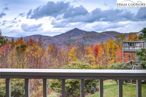 d-8-367 Skyleaf Drive, Sugar Mountain, NC, 28604 | Card Image