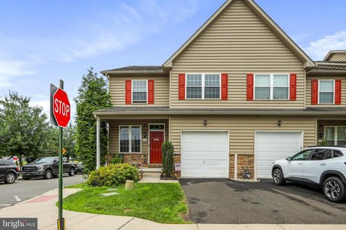 100 Nicoles Way, MORRISVILLE, PA, 19067-5907 | Card Image