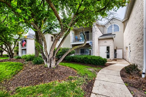 112-734 N Gary Avenue, Carol Stream, IL, 60188 | Card Image