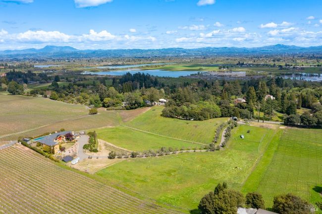 2614 Scotts Right Of Way, House other with 4 bedrooms, 4 bathrooms and 10 parking in Sebastopol CA | Image 56