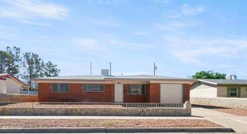 9868 Bomarc St, El Paso, TX, 79924-4942 | Card Image