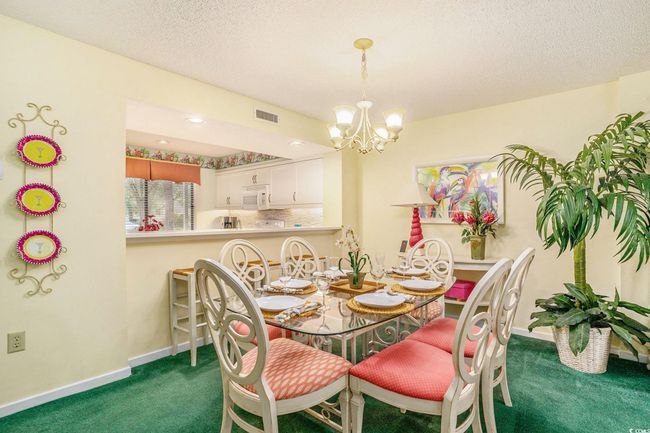 Plenty of dining space for up to 9-10 people including the eat at bar | Image 6