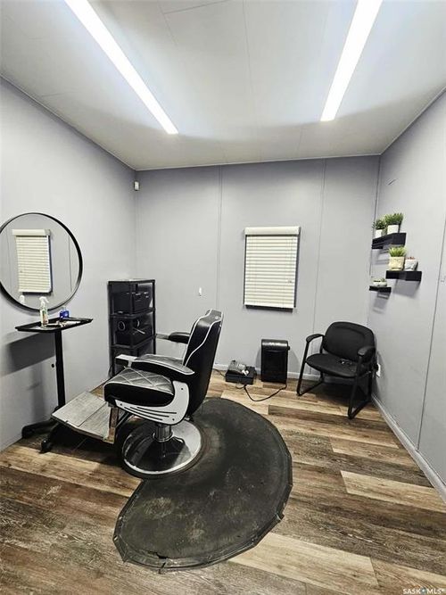 5-507 Main Street, Esterhazy, SK, S0A0X0 | Card Image