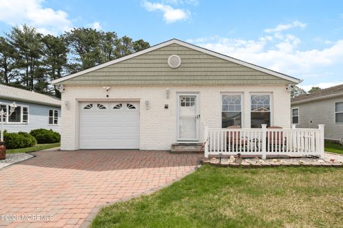 20 Camrose St, Toms River, NJ, 08757-6241 | Card Image