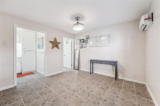 1330 Coral Way, House other with 4 bedrooms, 5 bathrooms and 3 parking in Tiki Island TX | Image 8