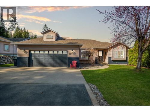 1389 Forest Rd, Castlegar, BC, V1N3Z1 | Card Image