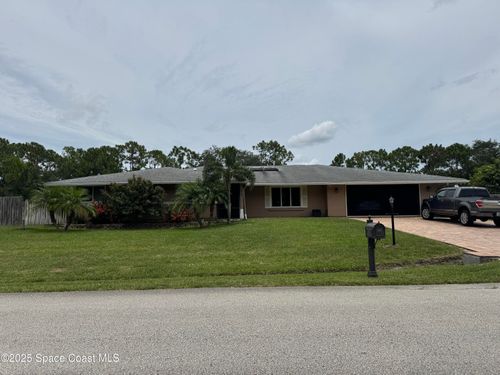 833 Nevada Dr Ne, PALM BAY, FL, 32907-1479 | Card Image