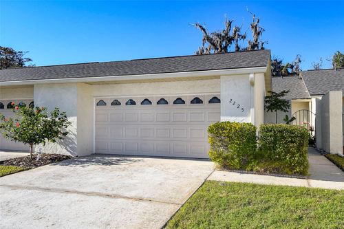 2c-2225 Cypress Ct, TAVARES, FL, 32778-2033 | Card Image