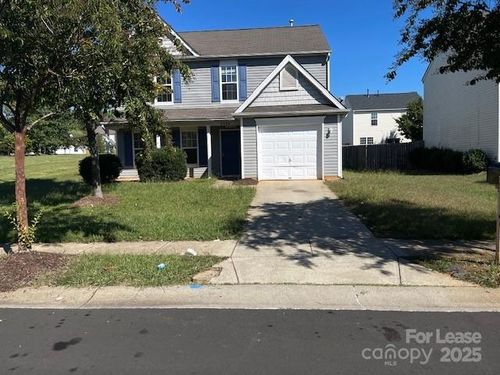 5320 Peach Place Ln, Charlotte, NC, 28216-2684 | Card Image