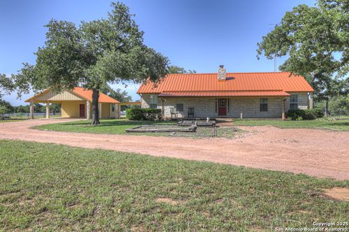 82 Bell Mountain Rd, Willow City, TX, 78675-8572 | Card Image