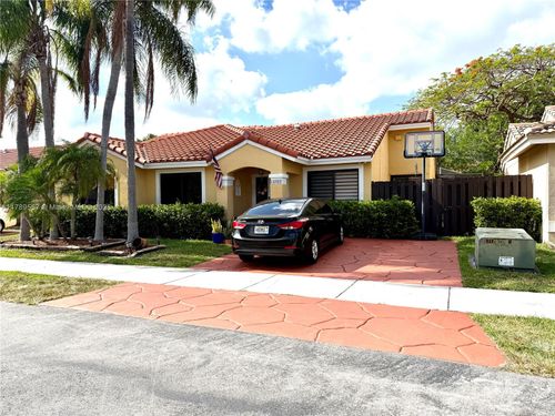 15357 Sw 43rd Ter, Miami, FL, 33185-5209 | Card Image