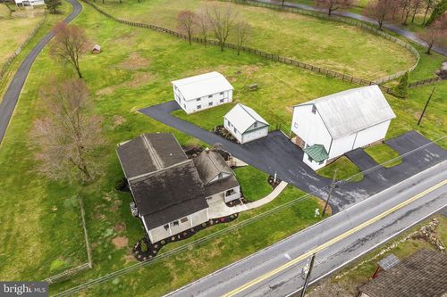 1435 Newport Rd, MANHEIM, PA, 17545-8524 | Card Image