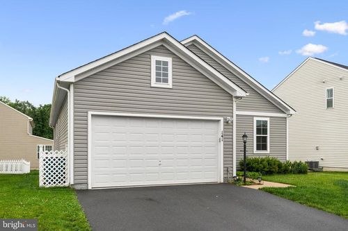 141 Patchwork Dr, STEPHENSON, VA, 22656-2063 | Card Image