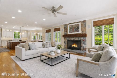 2 Longwood Dr, Redding, CT, 06896-1400 | Card Image