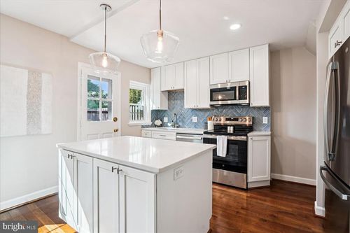 4642 31st Rd S, ARLINGTON, VA, 22206-1602 | Card Image