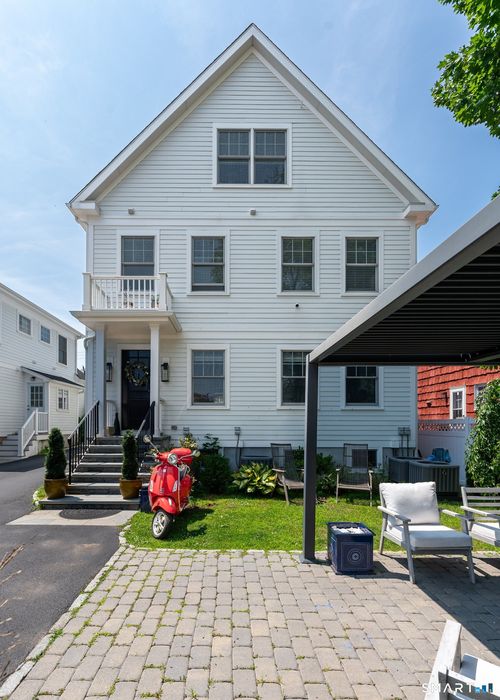 b-994 Shippan Ave, Stamford, CT, 06902-7424 | Card Image