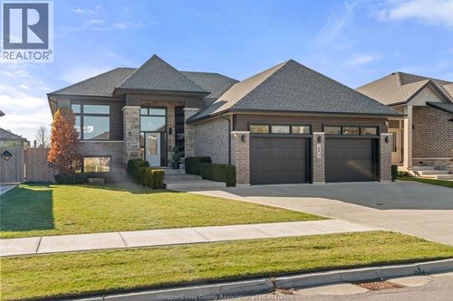 25 Woodland St, Kingsville, ON, N9Y0A9 | Card Image