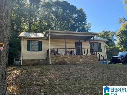 105 Jefferson Avenue, Oneonta, AL, 35121 | Card Image