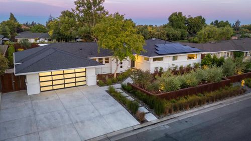 2830 Walton Way, Sacramento, CA, 95821 | Card Image