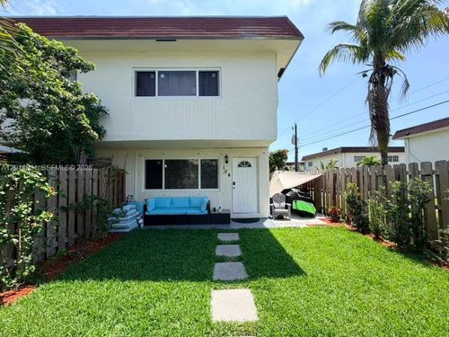 104-1500 Ne 151st St, North Miami Beach, FL, 33162-5951 | Card Image
