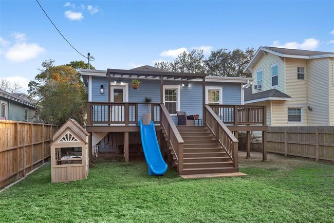 3610 Avenue P 1/2, House other with 3 bedrooms, 2 bathrooms and null parking in Galveston TX | Image 33