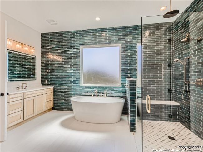 103 River Mountain Dr, House other with 4 bedrooms, 4 bathrooms and null parking in Boerne TX | Image 18