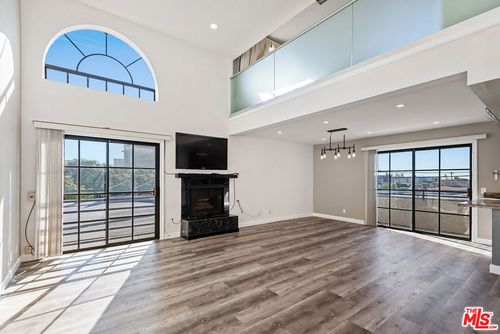 2-3780 Ocean View Ave, Los Angeles, CA, 90057-2757 | Card Image