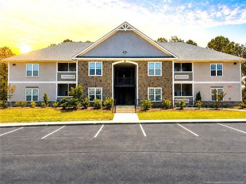 102-260 Gallery Dr, Spring Lake, NC, 28390-7471 | Card Image