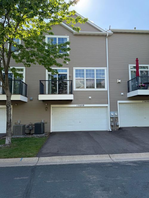 15608 Prospect Rd, Eden Prairie, MN, 55347-3234 | Card Image