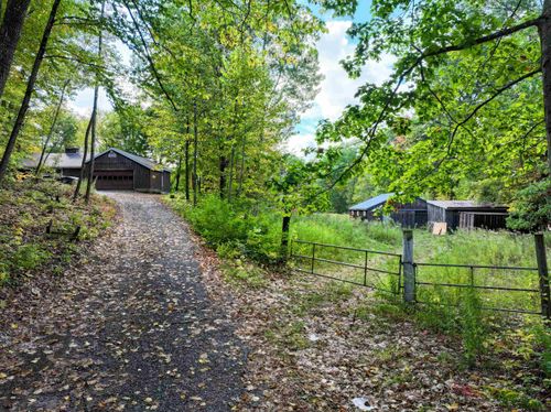 42 Lower Plains Rd, Middlebury, VT, 05753-8671 | Card Image