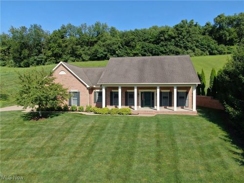 241 Fairway Dr, Millersburg, OH, 44654-8965 | Card Image