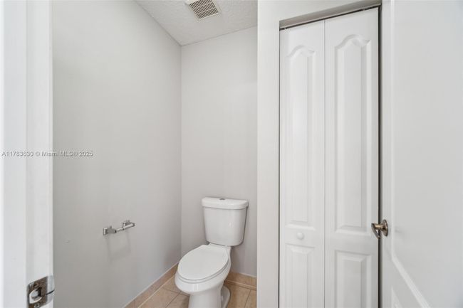 13921 Sw 278 Th St, House other with 5 bedrooms, 4 bathrooms and null parking in Homestead FL | Image 25